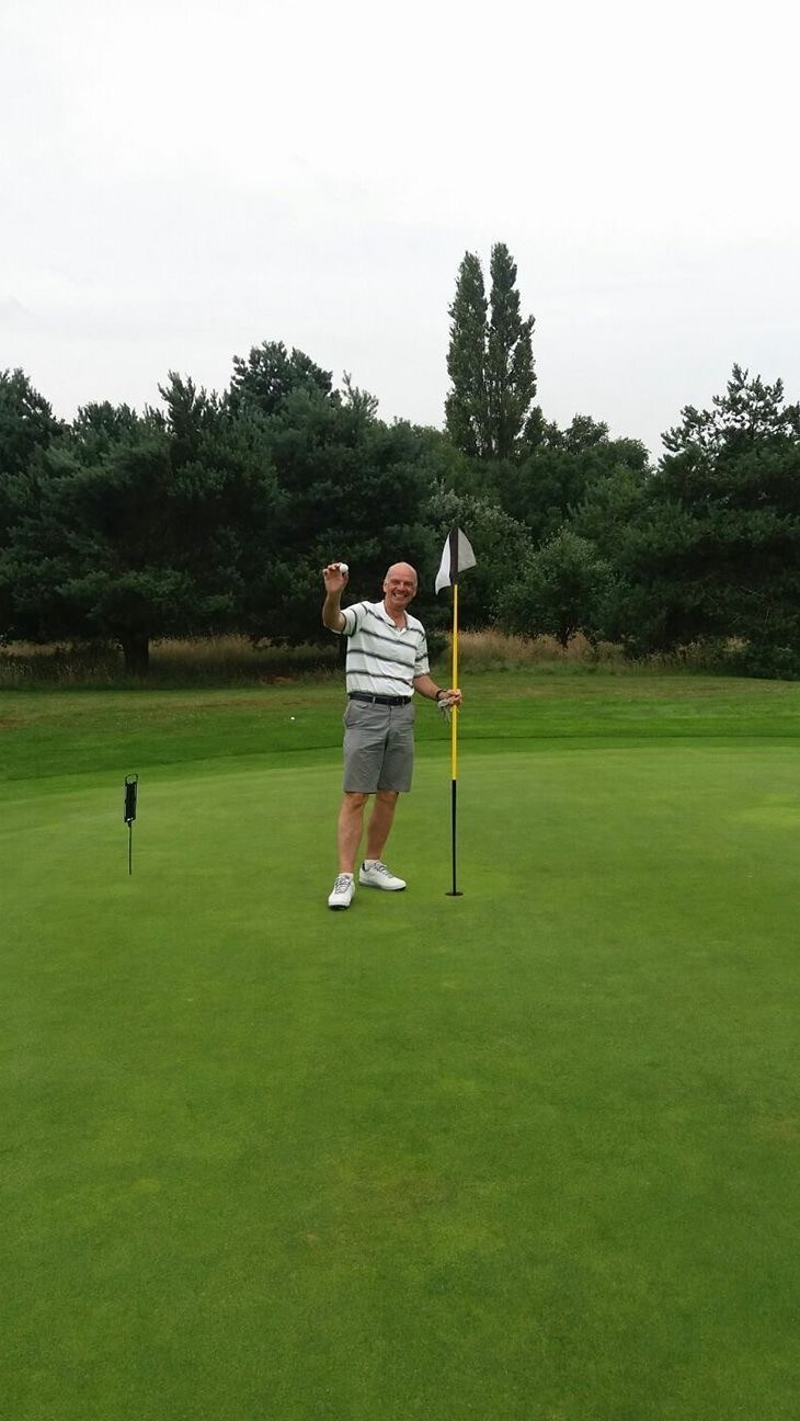 Hole in one wins Portugal golf trip